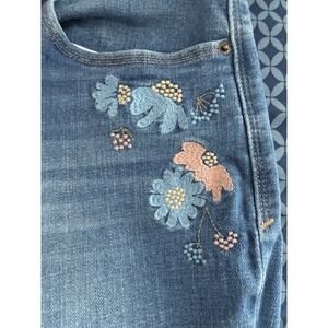 Levis jeans women's embroidered floral 33